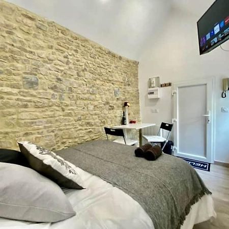 Bed In The City - Appart'Hotel - Historical Center Байо Екстериор снимка